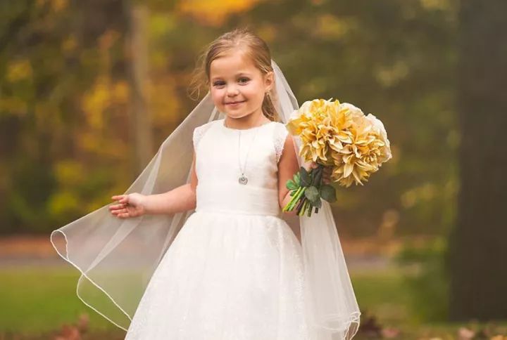 5岁的她嫁给了爱情，这对小天使的婚礼感动所有人！-微刊