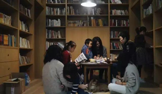 家里10年不玩手机,远离电视,孩子竟然变成了这样…-微刊